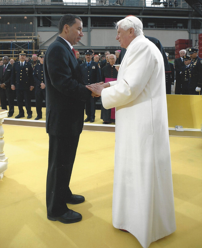 David Paterson shaking hands with the Pope